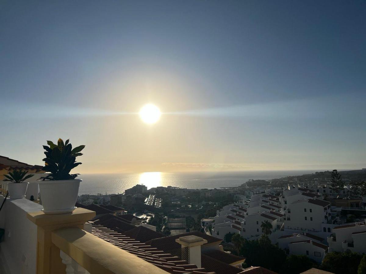 Paulmarie Family Apartment Ocean&Mountain View Адехе Екстериор снимка