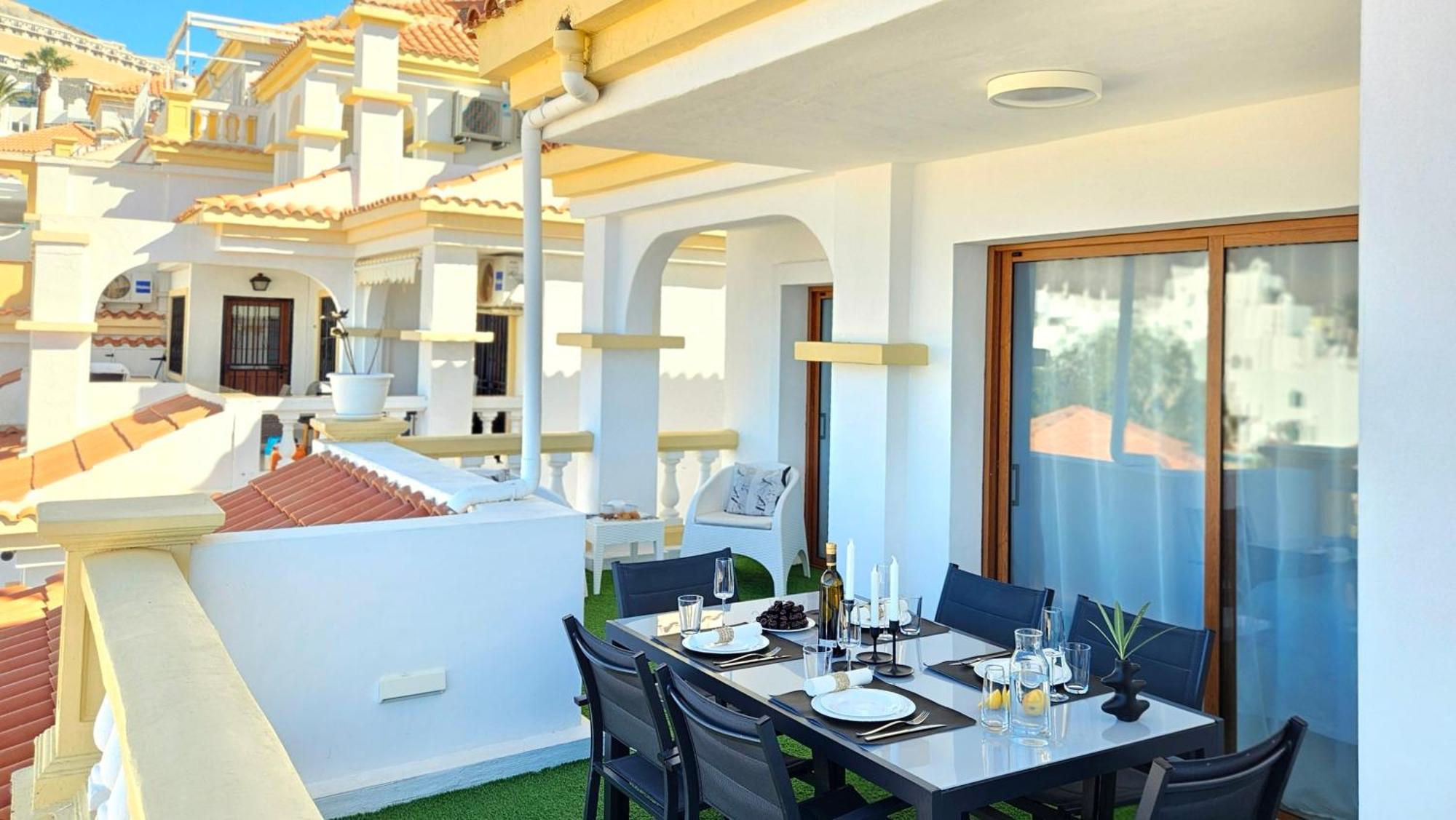 Paulmarie Family Apartment Ocean&Mountain View Адехе Екстериор снимка